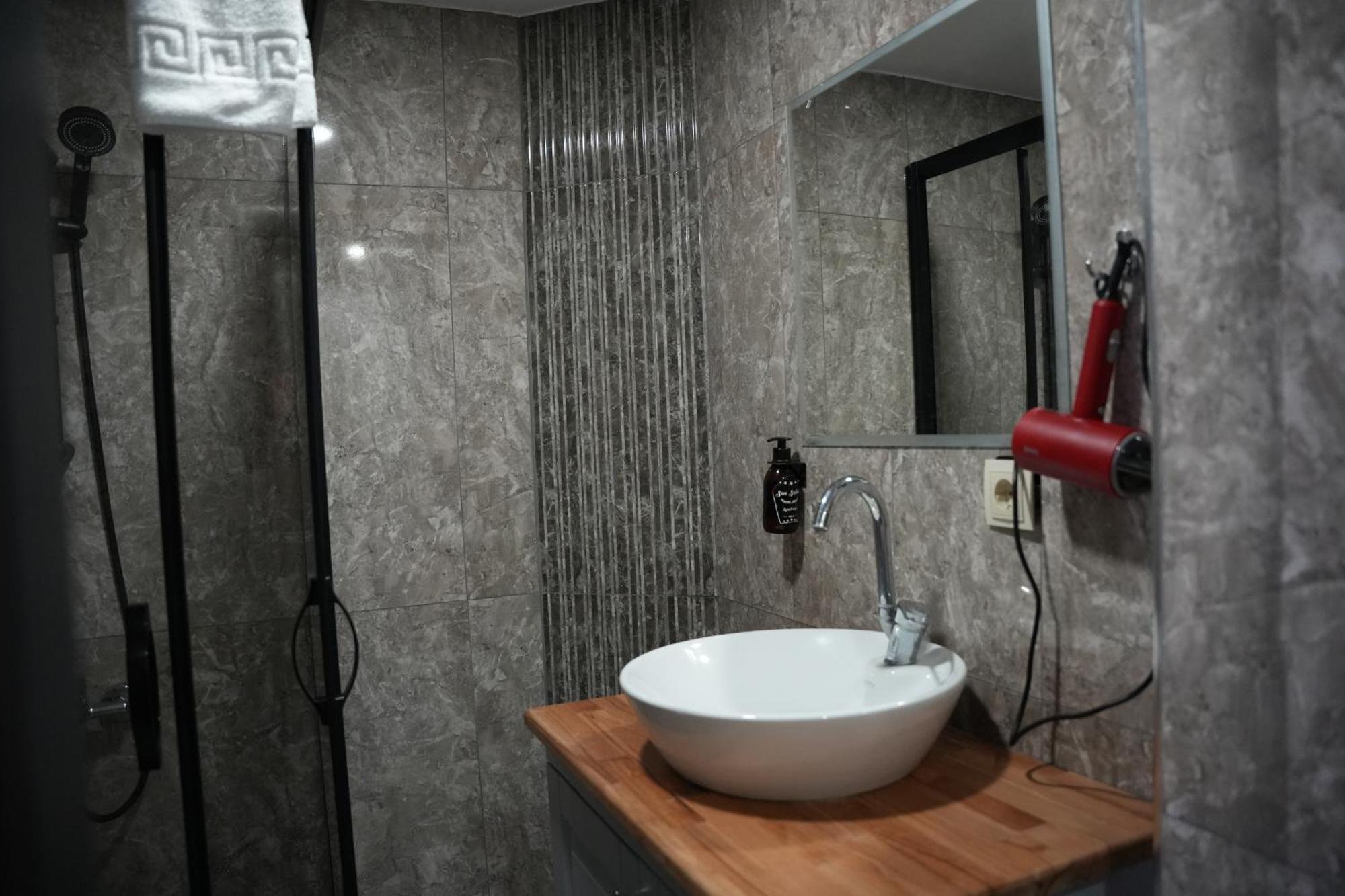 Eniza Hotel Мерсін Екстер'єр фото